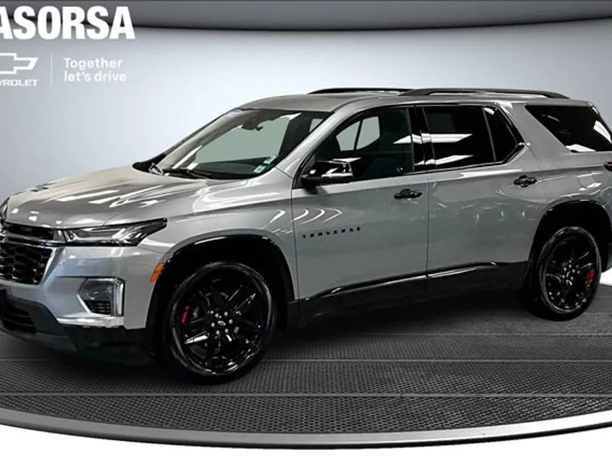 2023 Chevrolet Traverse Premier photo 1