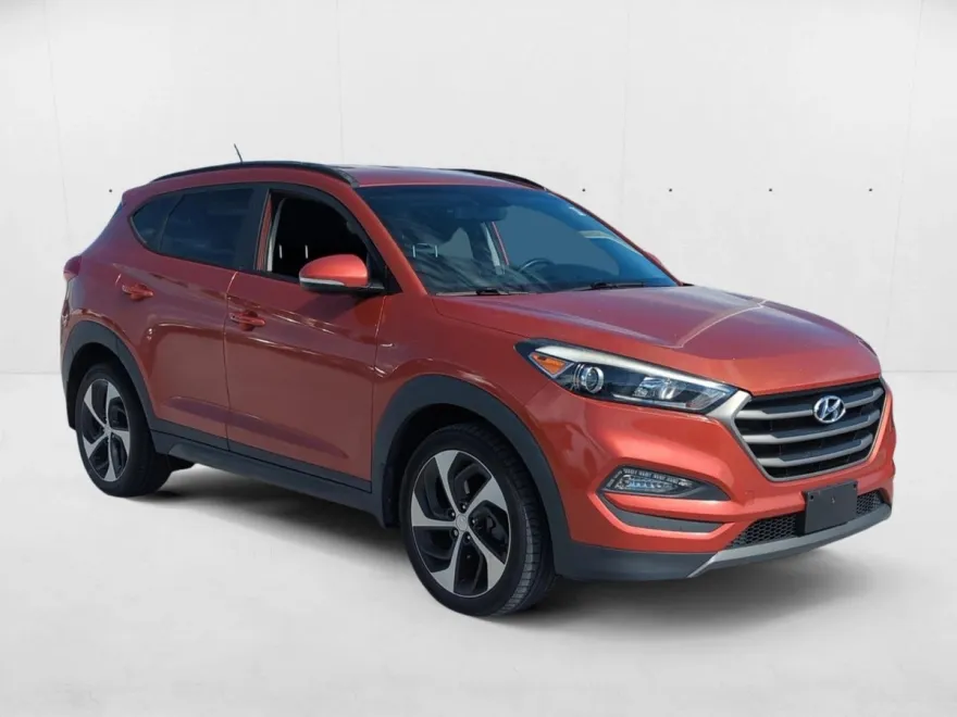 2016 Hyundai Tucson Sport photo 1