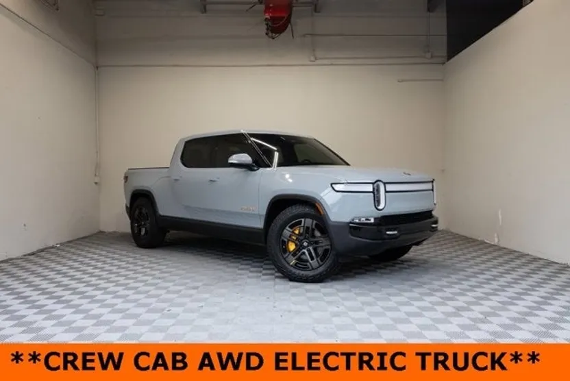 2022 Rivian R1T Adventure photo 1