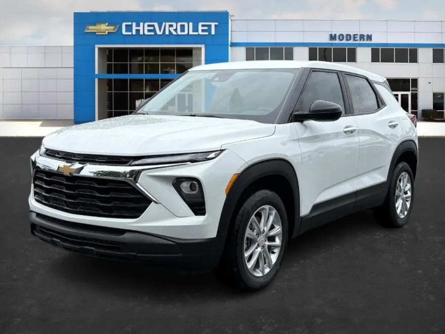 2025 Chevrolet Trailblazer LS photo 1