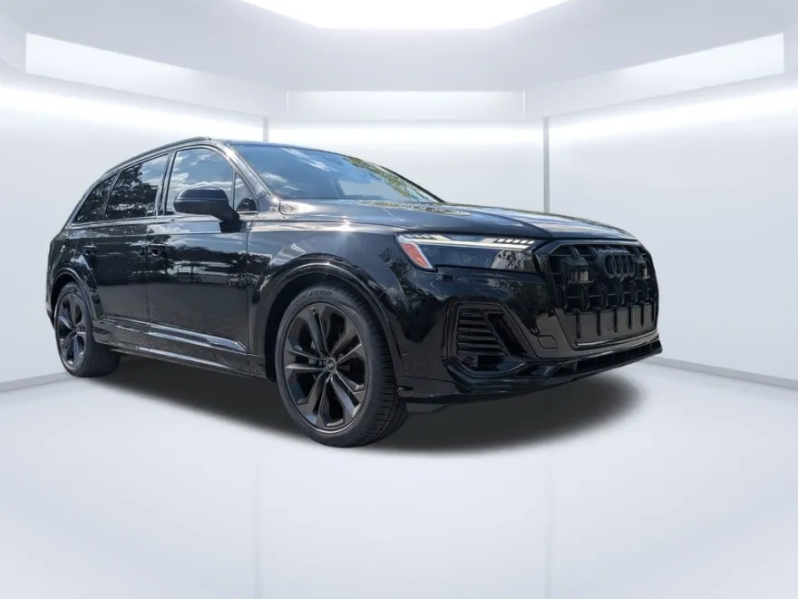 2025 Audi Q7 55 Prestige photo 1