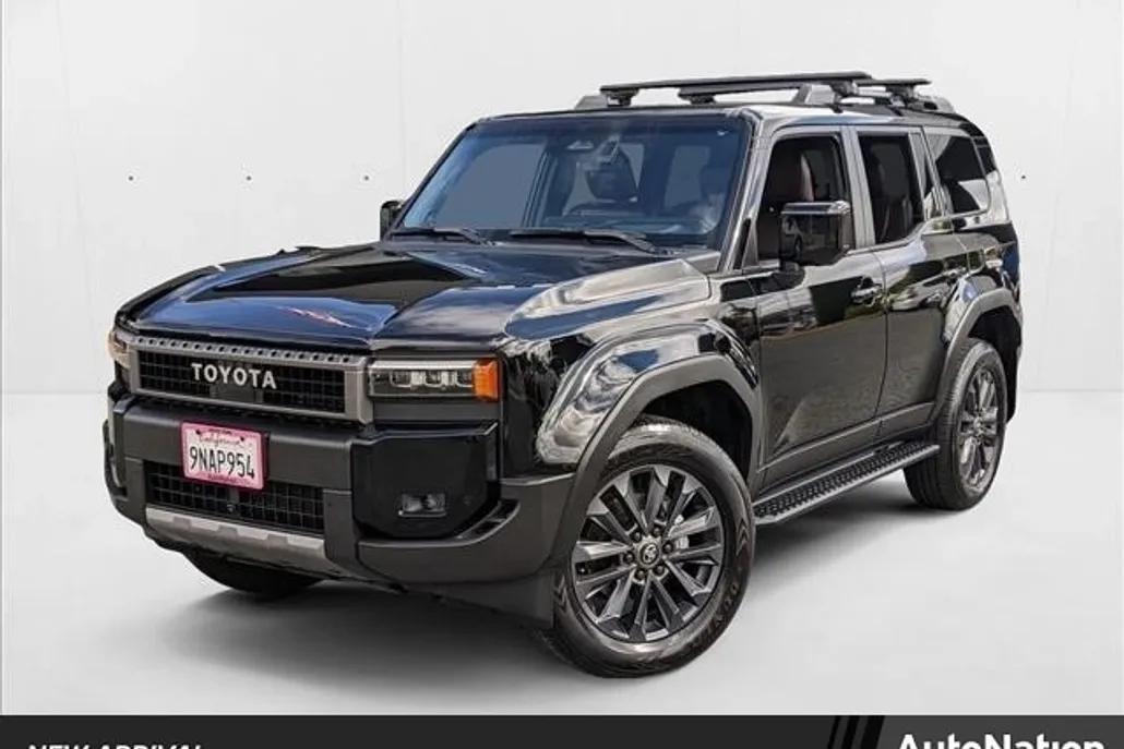 2024 Toyota Land Cruiser photo 1