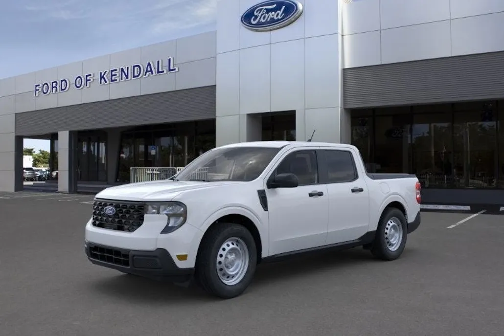 2025 Ford Maverick XL photo 1