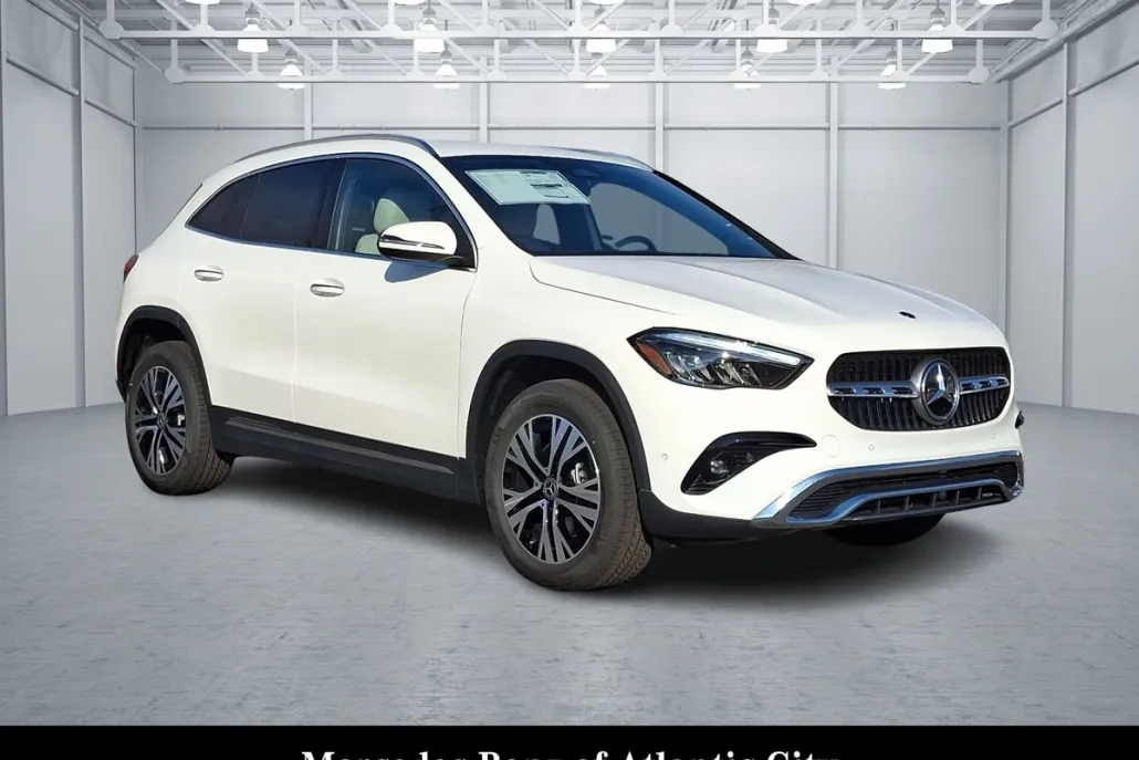 2025 Mercedes Benz GLA 250 4MATIC photo 1