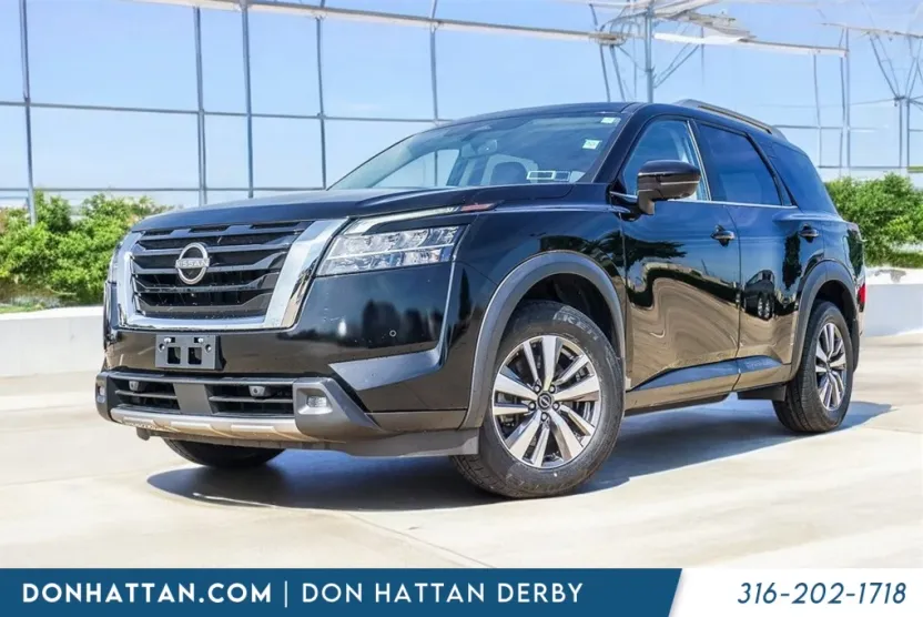 2022 Nissan Pathfinder SL photo 1