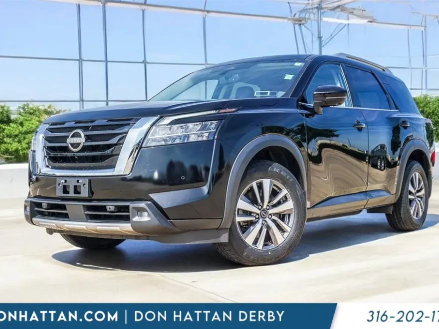 2022 Nissan Pathfinder SL photo 1