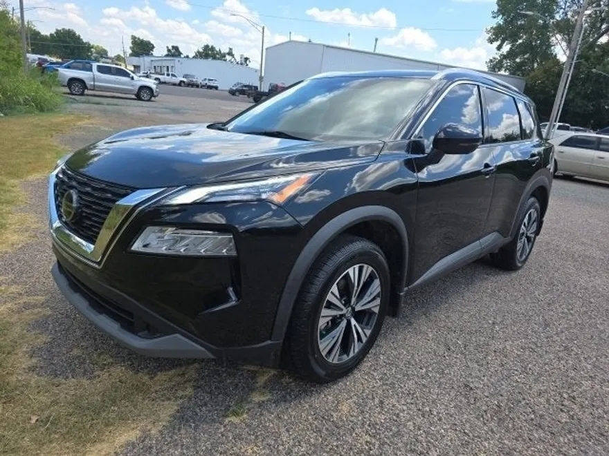 2021 Nissan Rogue SV photo 1