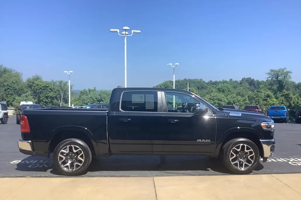 2025 Ram 1500 Laramie photo 1