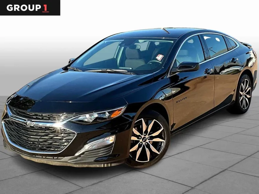 2024 Chevrolet Malibu RS photo 1