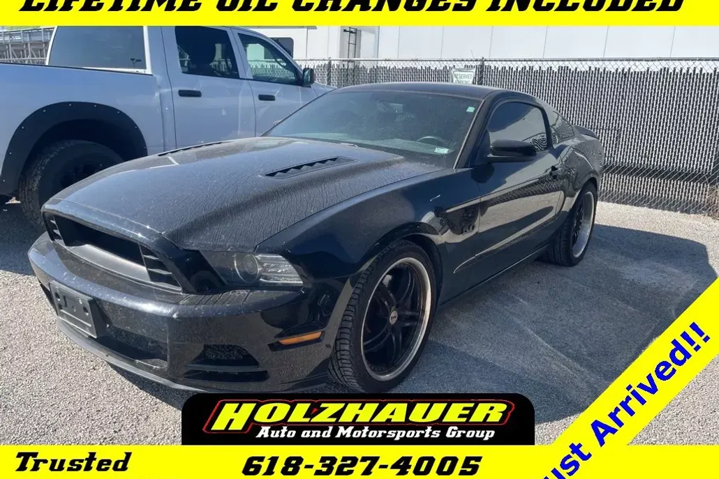 2014 Ford Mustang GT photo 1