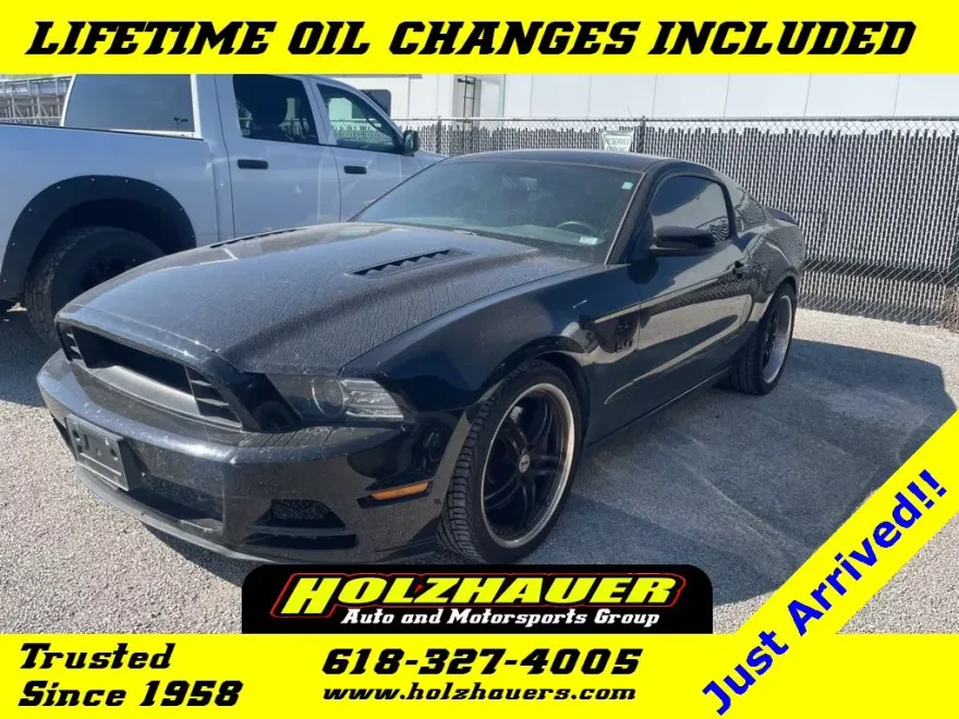 2014 Ford Mustang GT photo 1