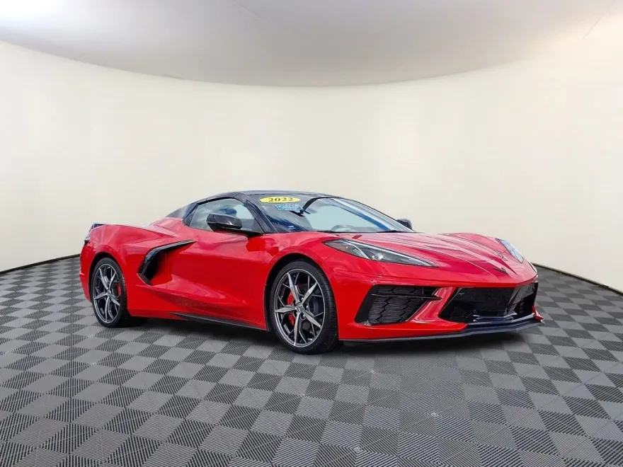 2022 Chevrolet Corvette Stingray 2LT photo 1