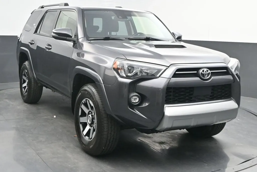 2021 Toyota 4Runner TRD Off-Road Premium photo 1