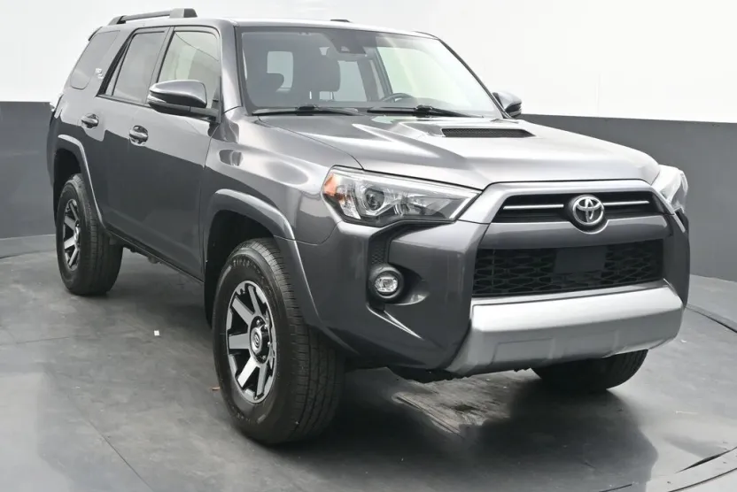 2021 Toyota 4Runner TRD Off-Road Premium photo 1