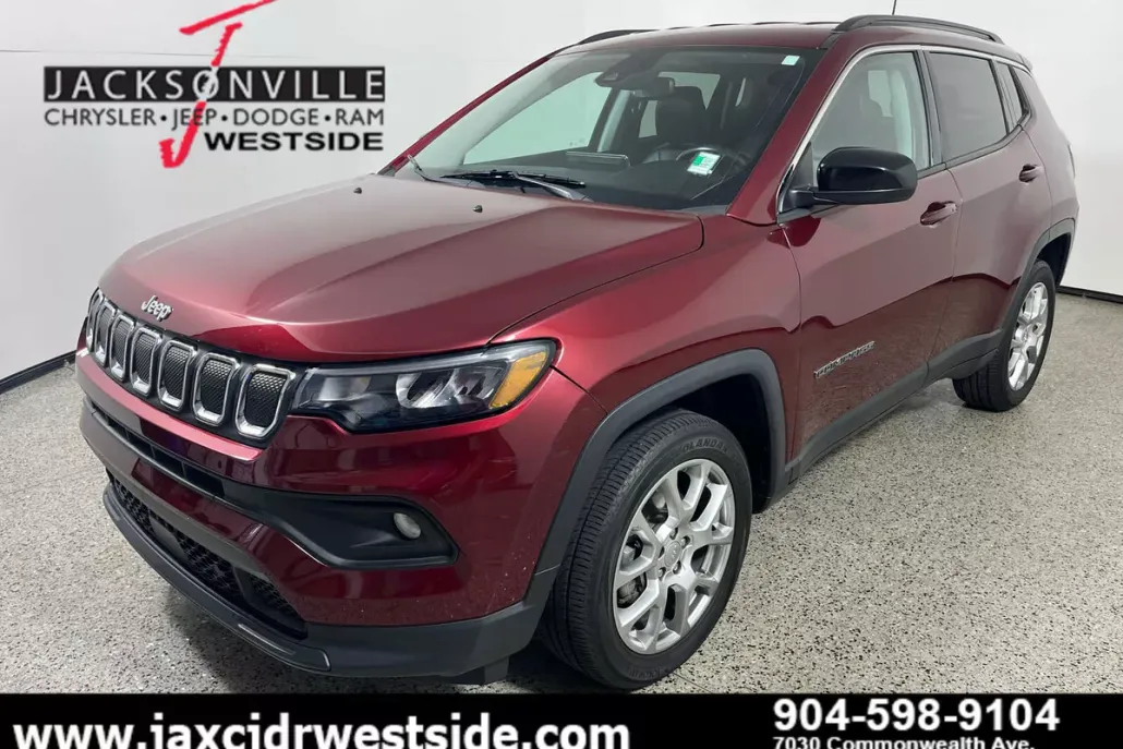 2022 Jeep Compass Latitude Lux photo 1