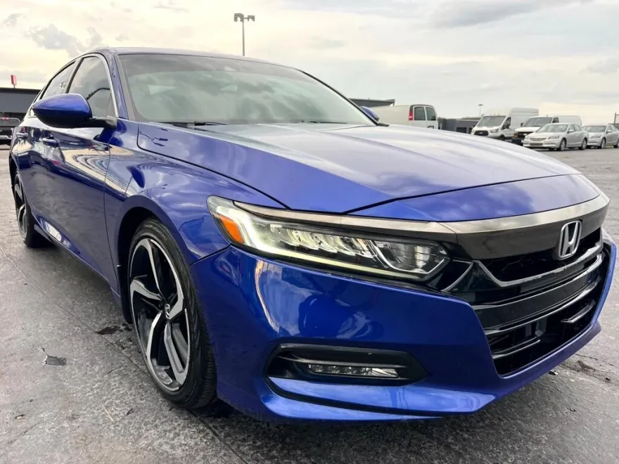 2018 Honda Accord Sport photo 1