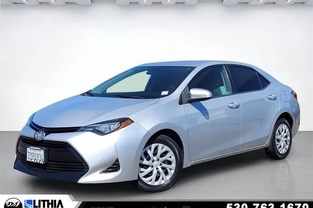 2020 Toyota Corolla SE photo 1
