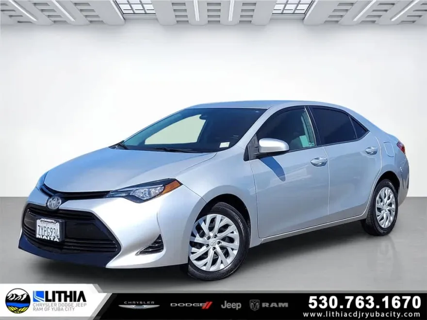2020 Toyota Corolla SE photo 1