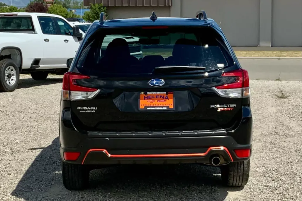 2023 Subaru Forester Sport photo 1