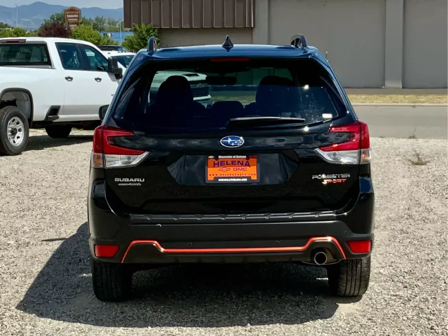 2023 Subaru Forester Sport photo 1