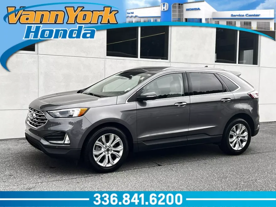2024 Ford Edge Titanium photo 1