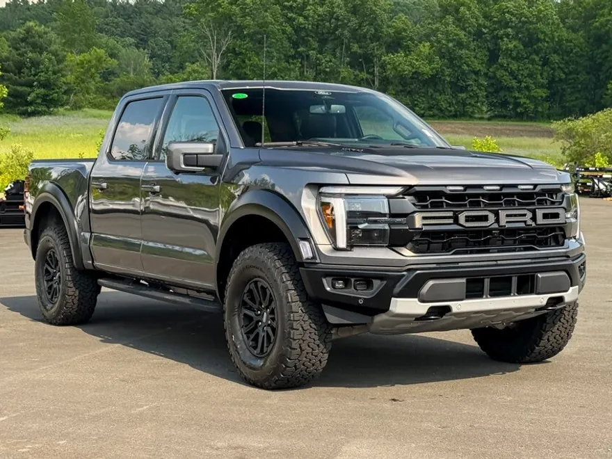 2025 Ford F-150 Raptor photo 1