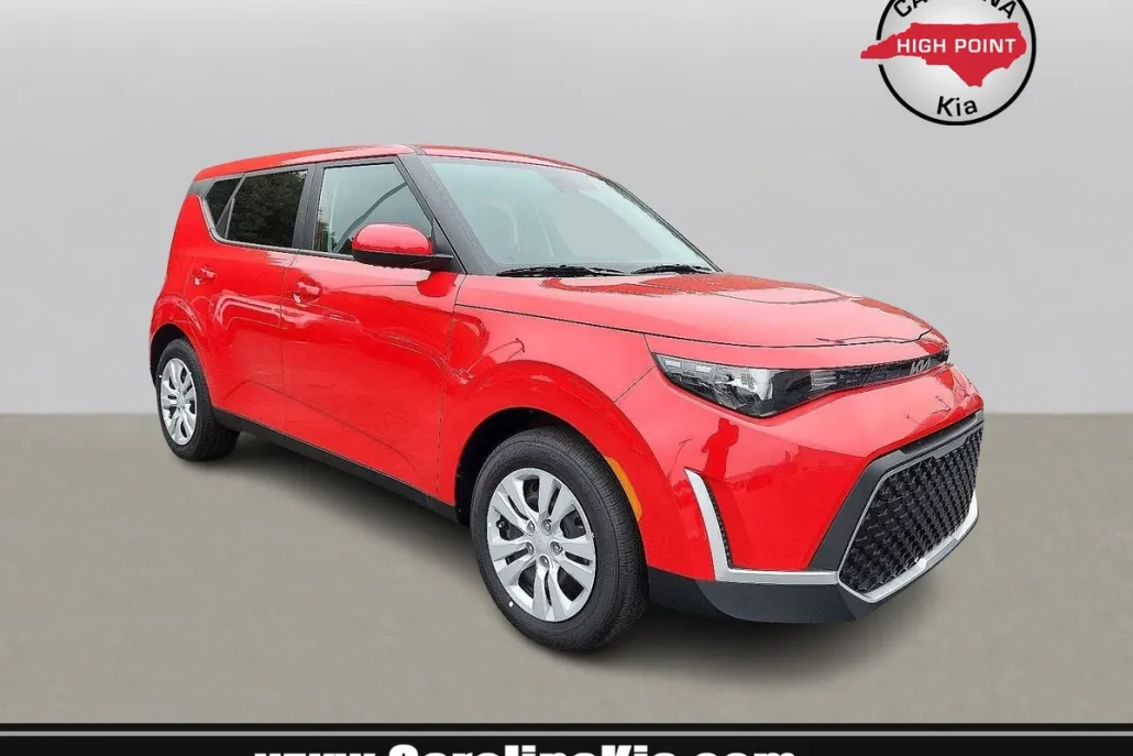 2025 Kia Soul LX photo 1