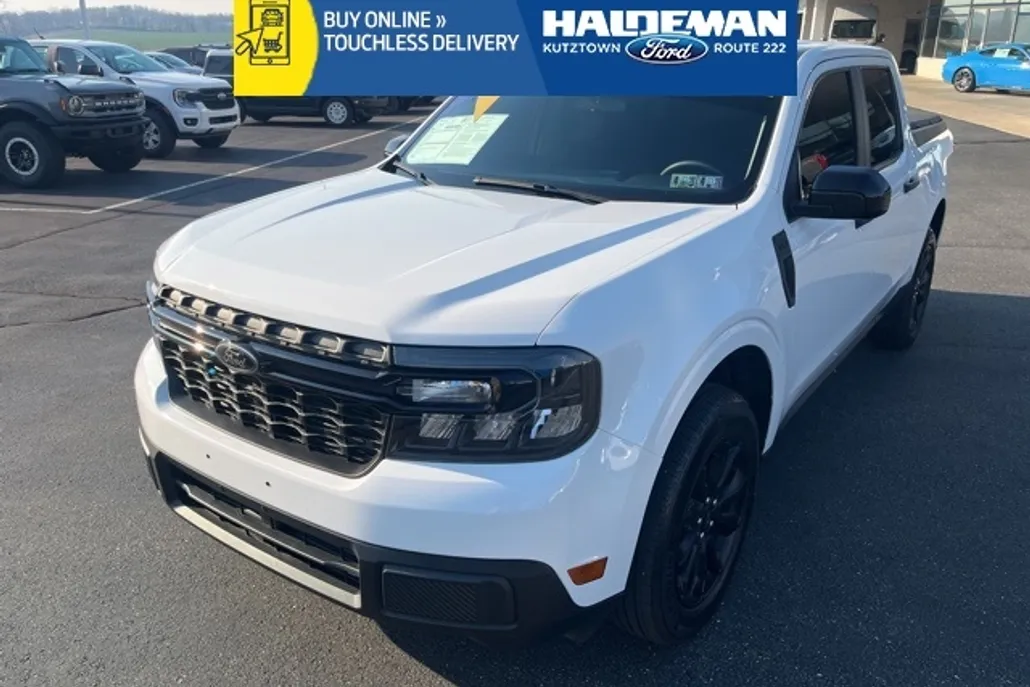 2024 Ford Maverick XLT photo 1