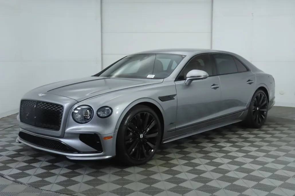 2025 Bentley Flying Spur Speed photo 1
