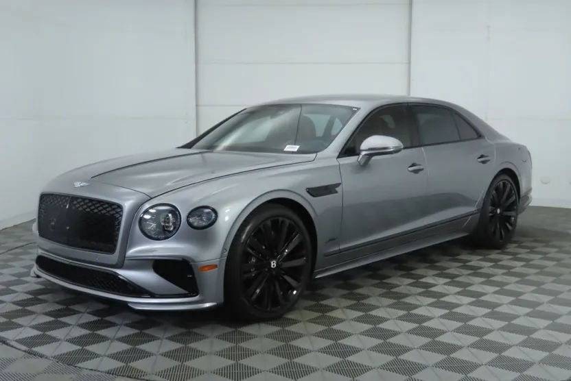 2025 Bentley Flying Spur Speed photo 1