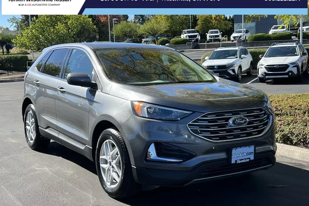 2022 Ford Edge SEL photo 1