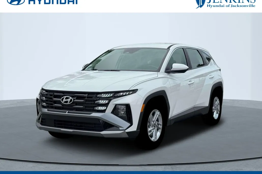 2026 Hyundai Tucson SE photo 1