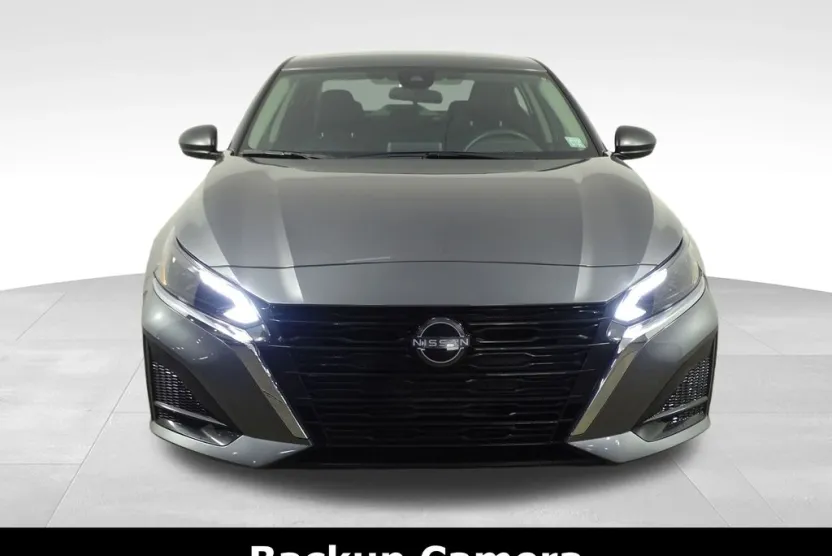 2024 Nissan Altima 2.5 SV photo 1