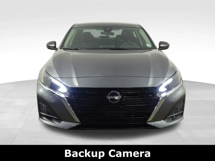 2024 Nissan Altima 2.5 SV photo 1