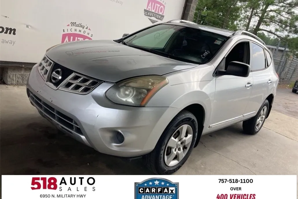 2014 Nissan Rogue Select S photo 1