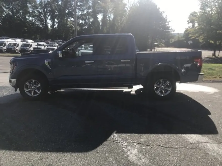 2024 Ford F-150 XLT photo 1