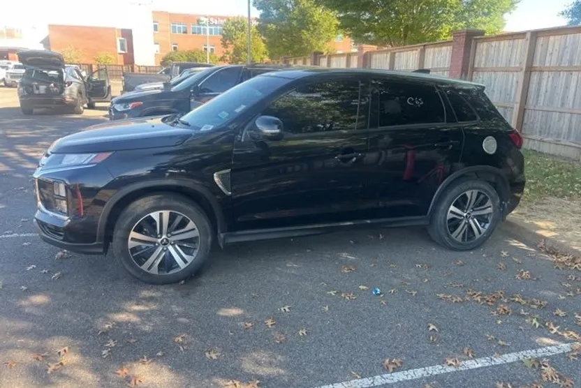 2021 Mitsubishi Outlander Sport SE photo 1