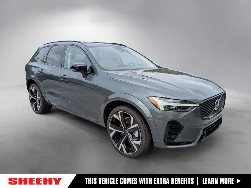 2026 Volvo XC60 Hybrid T8 photo 1