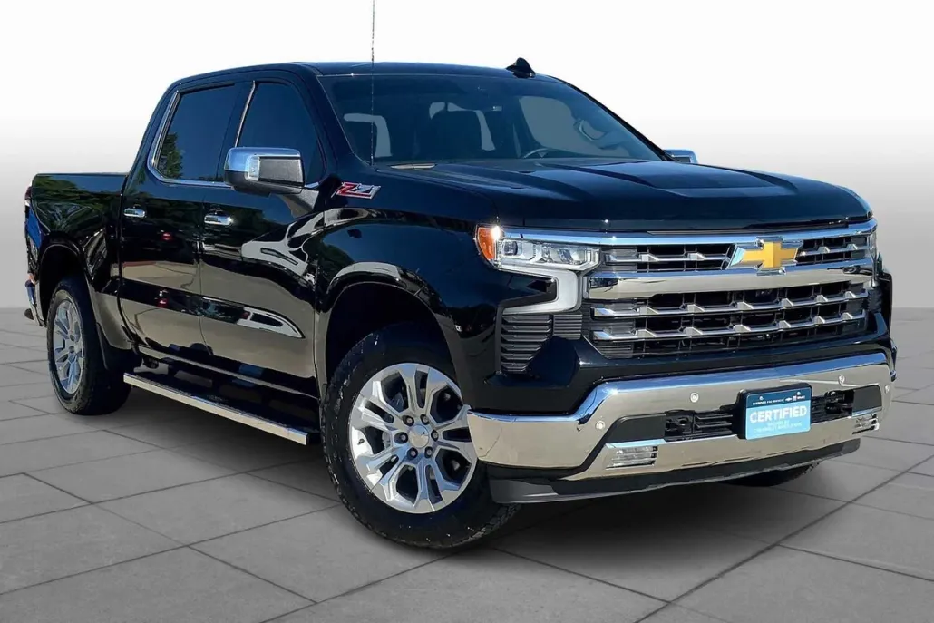 2025 Chevrolet Silverado 1500 LTZ photo 1