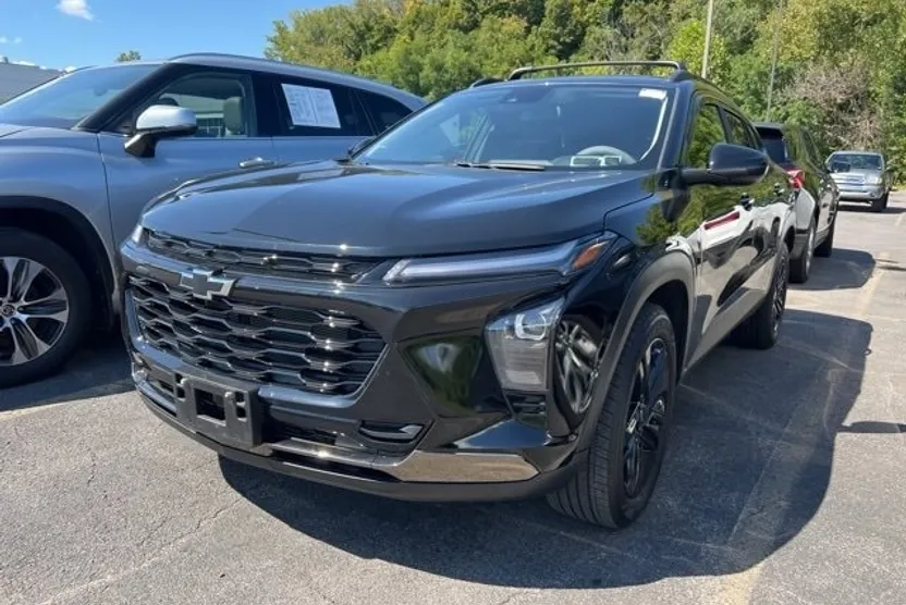 2024 Chevrolet Trax ACTIV photo 1