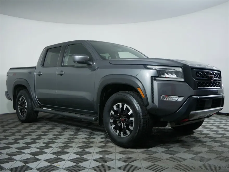 2023 Nissan Frontier PRO-4X photo 1