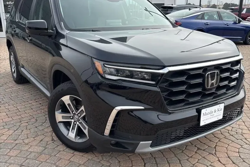 2023 Honda Pilot EX-L photo 1