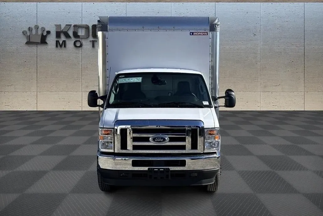 2025 Ford E-350 Base photo 1