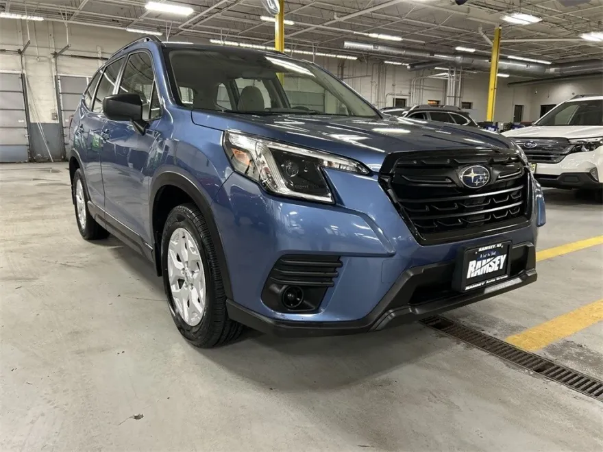 2022 Subaru Forester Base photo 1