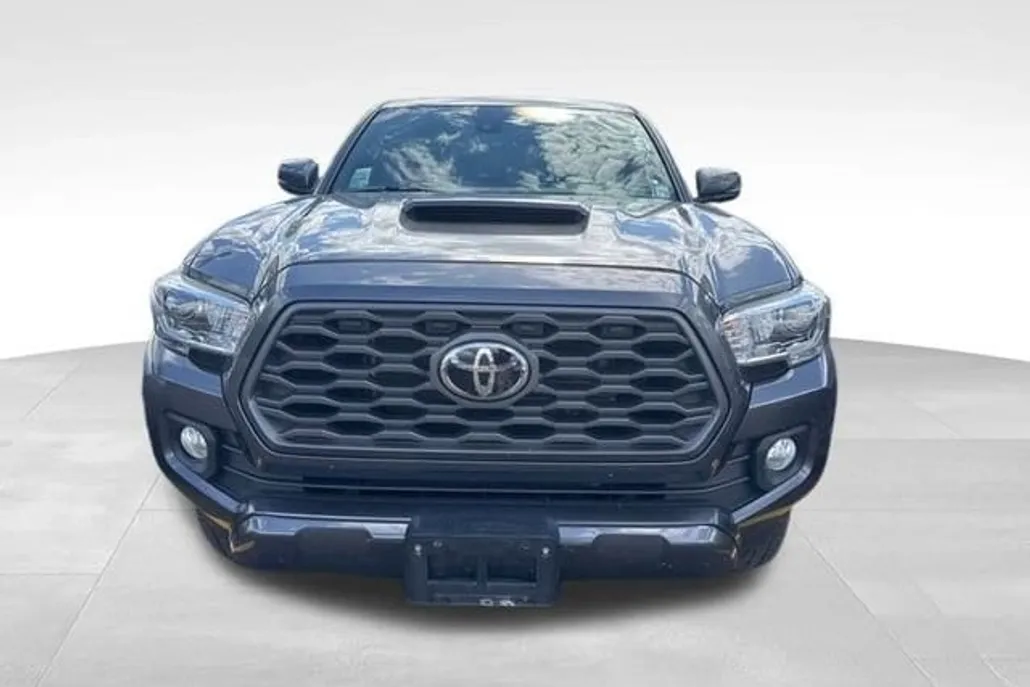 2020 Toyota Tacoma TRD Sport photo 1