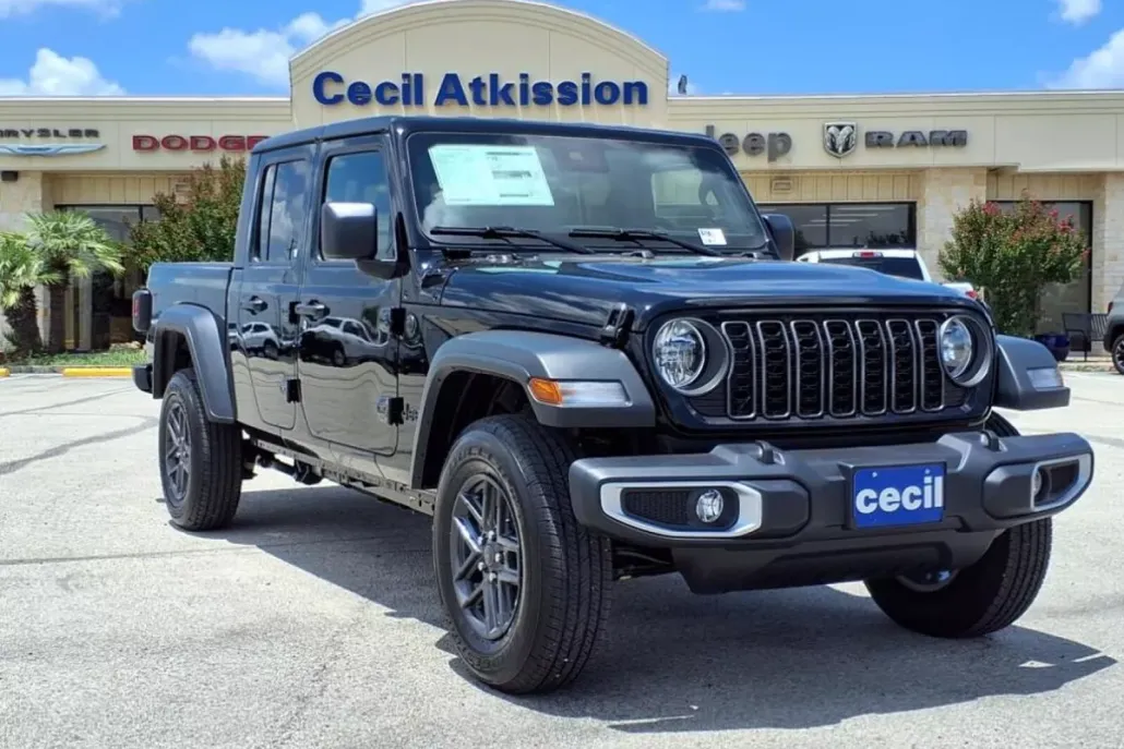 2025 Jeep Gladiator Sport S photo 1