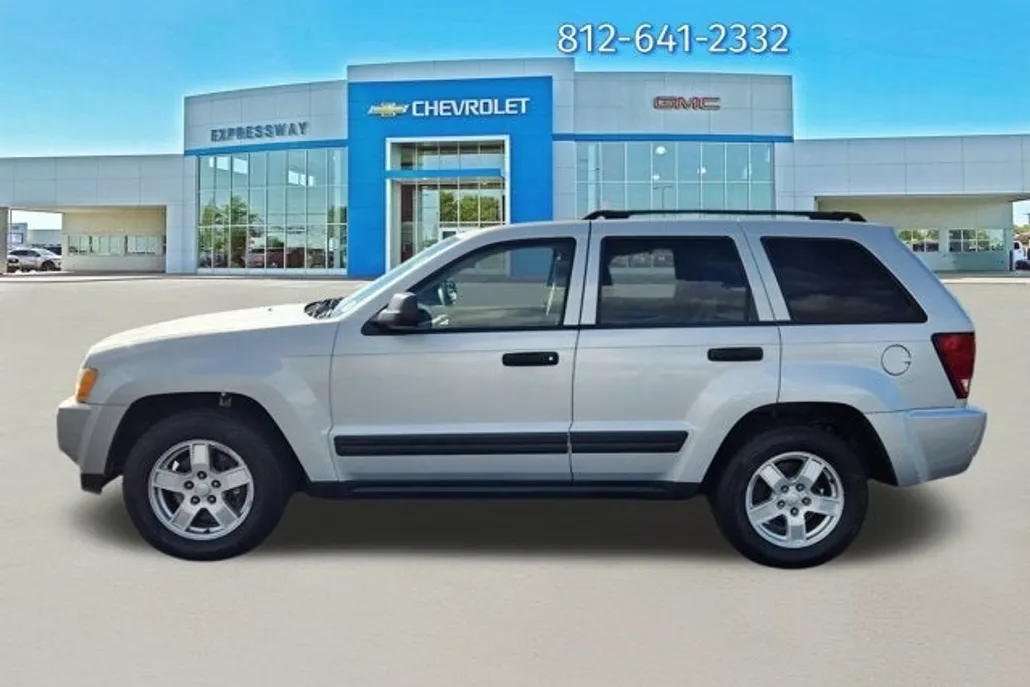 2005 Jeep Grand Cherokee Laredo photo 1