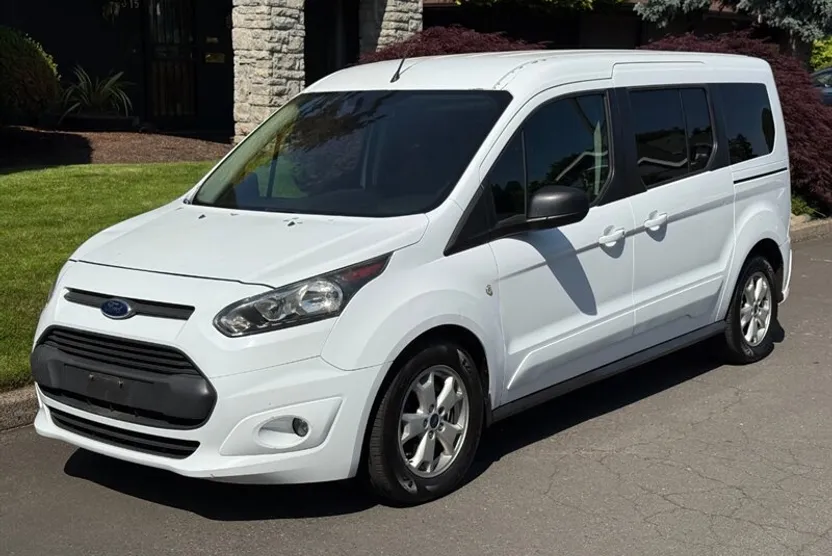 2015 Ford Transit Connect XLT photo 1