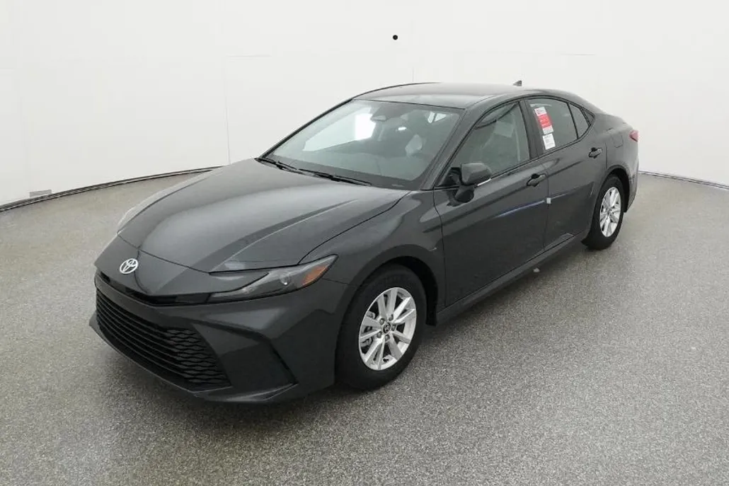 2026 Toyota Camry LE photo 1