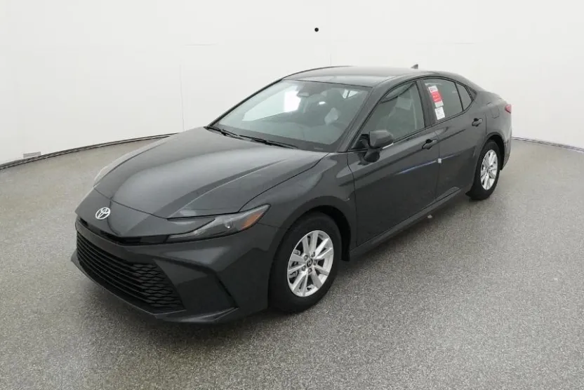 2026 Toyota Camry LE photo 1